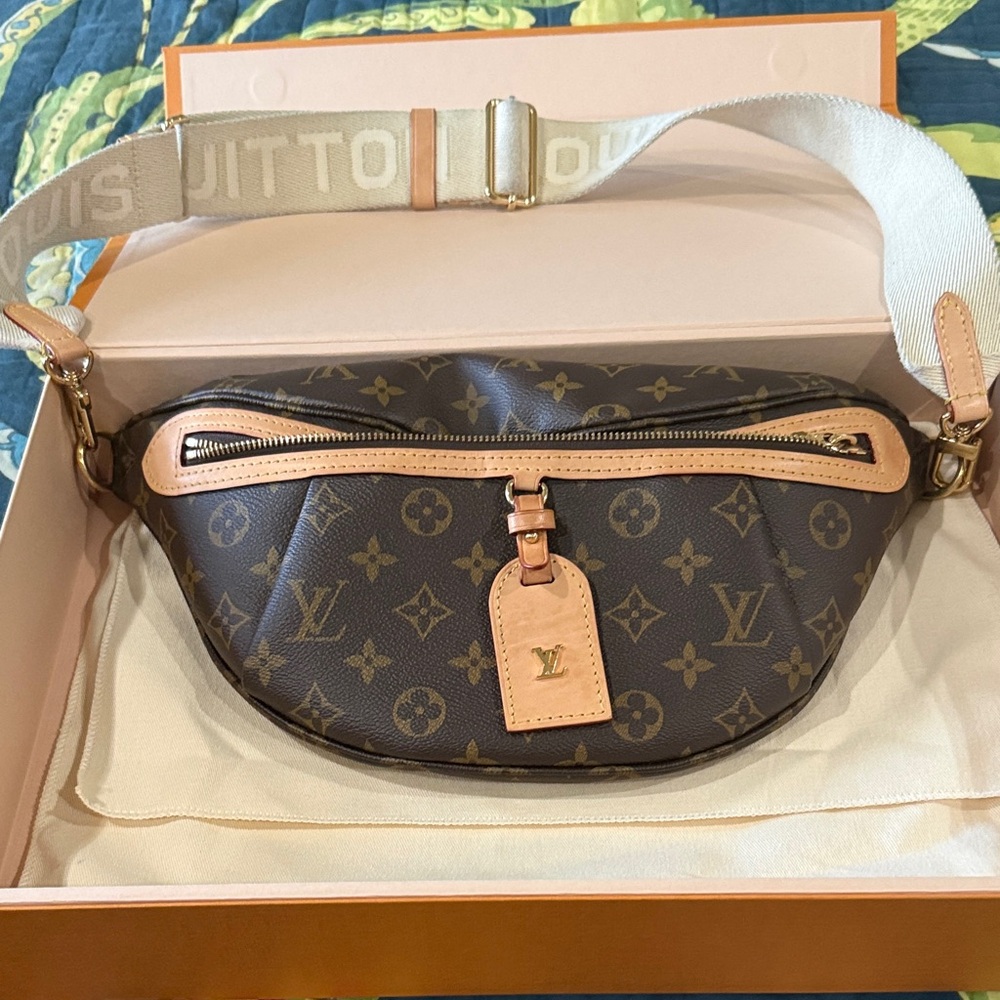 Louis Vuitton bumbag